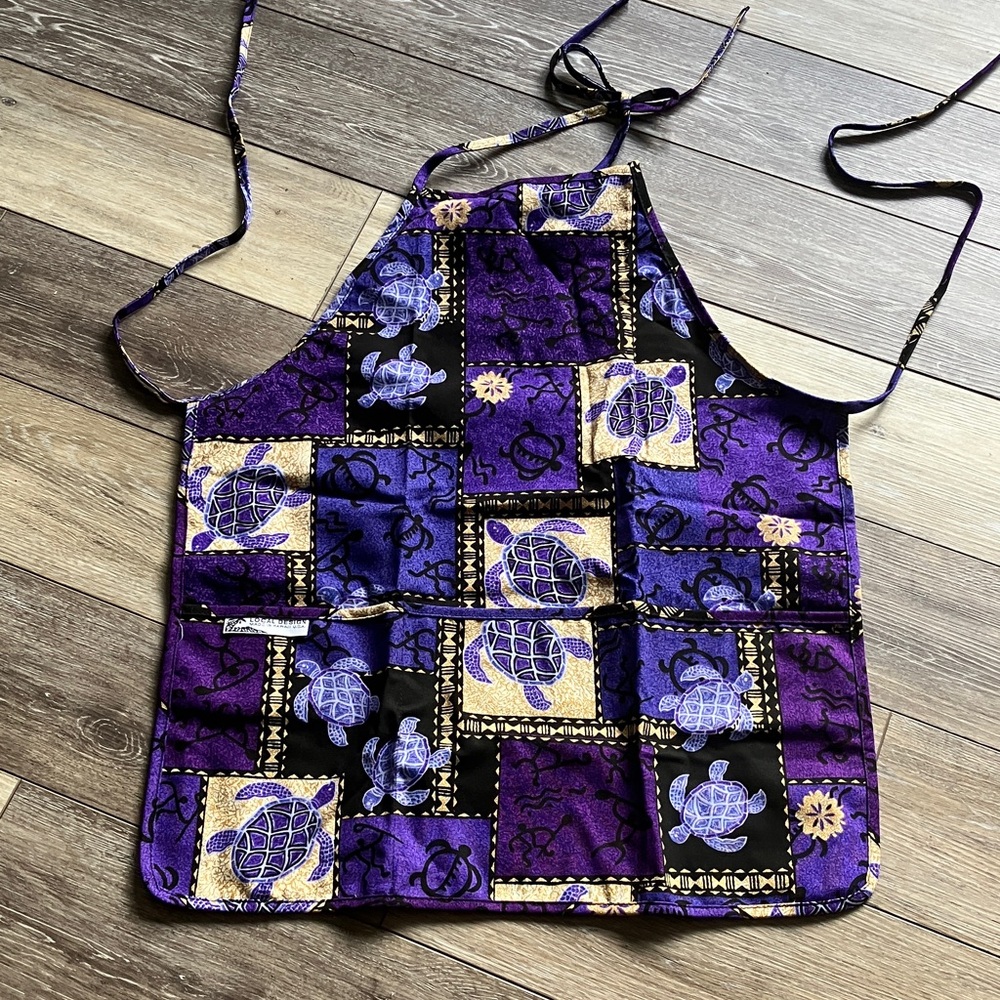 Hawaii Purple and Black Turtle Apron